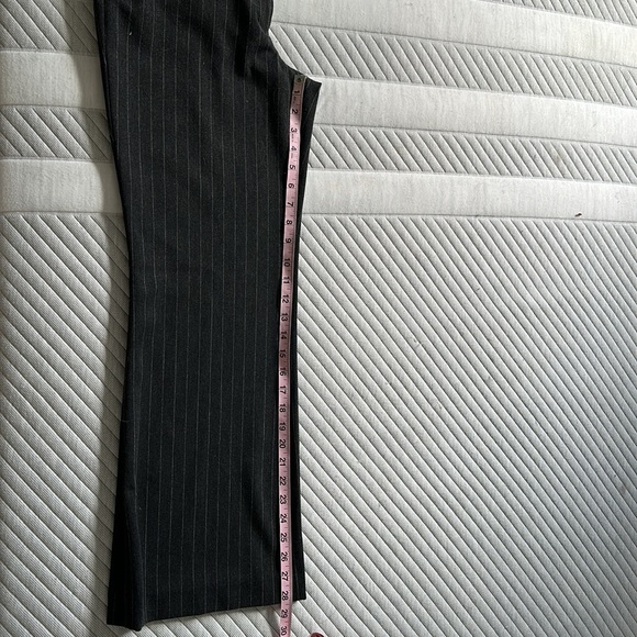 Pinstripe editor pants - Picture 6 of 7